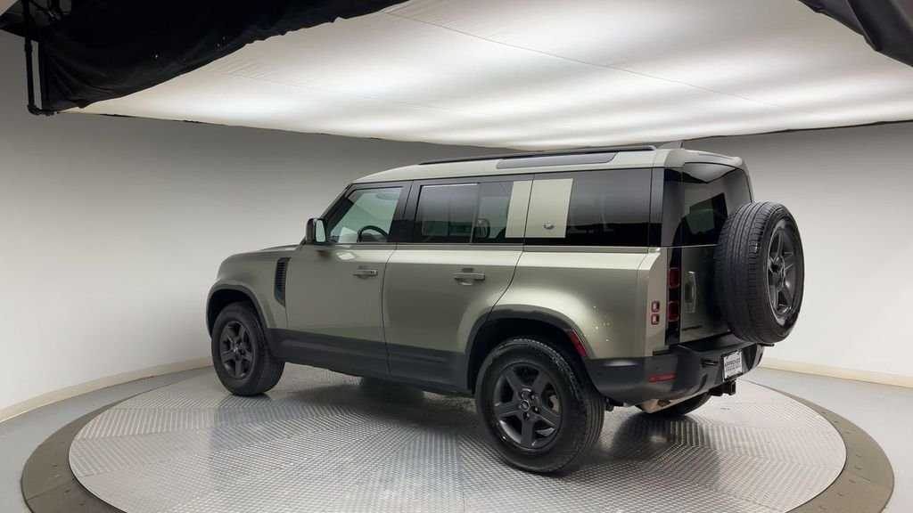 Certified Used 2023 Pangea Green Metallic Land Rover S image 4