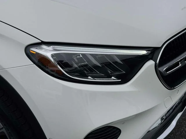 Used 2026 White Mercedes-Benz GLC 300 image 16