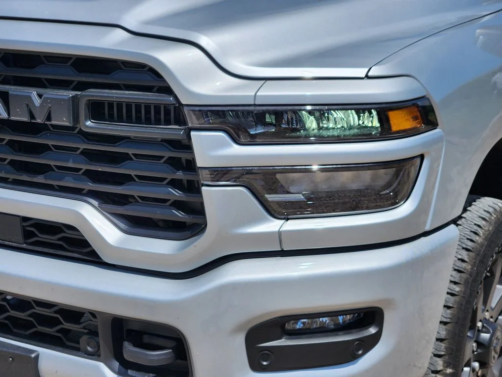 New 2026 Silver-Zynith Exterior Paint RAM Tradesman image 5