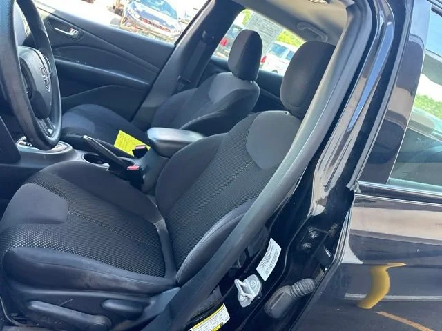Used 2015 Pitch Black Clearcoat Dodge SE image 15