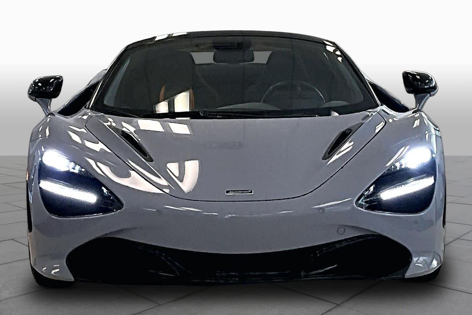 Used 2021 Ceramic Grey McLaren Performance image 3