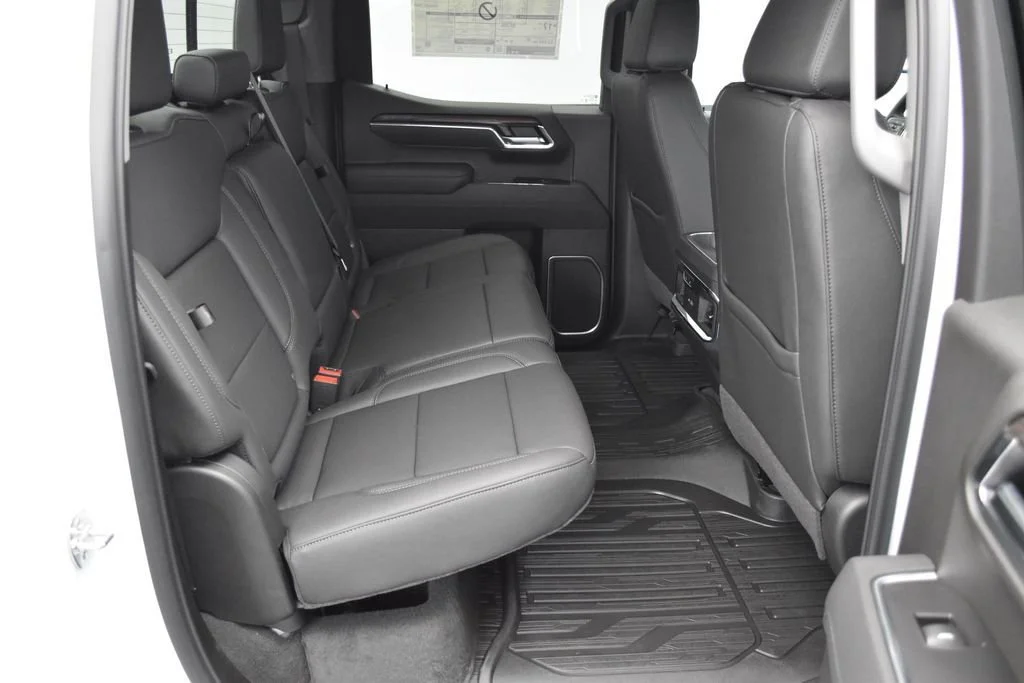 New 2026 Glacier White Tricoat GMC SLT image 28