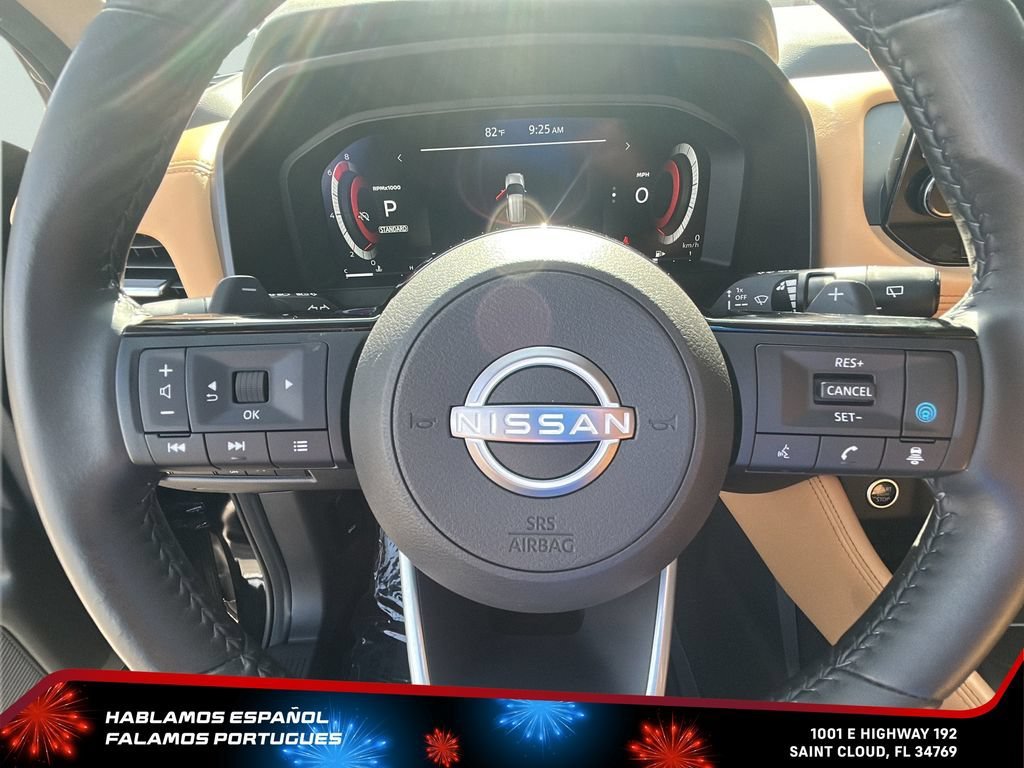 Used 2023 Black Nissan Platinum FWD image 19