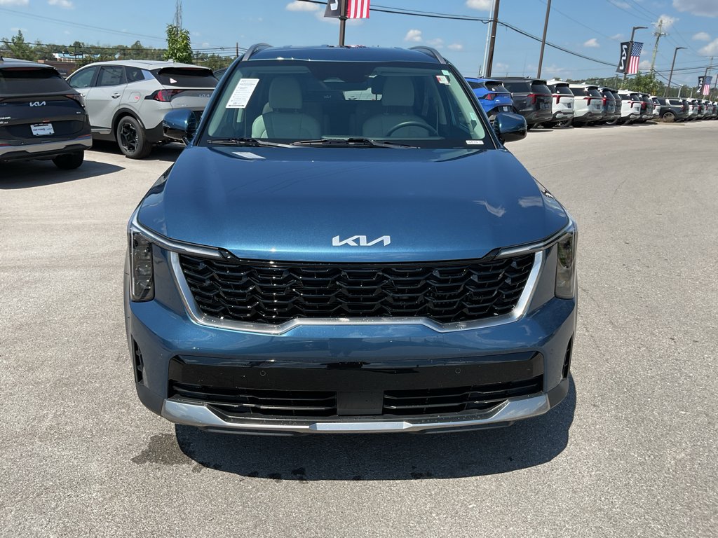 Certified Used 2025 Mineral Blue Kia EX image 3