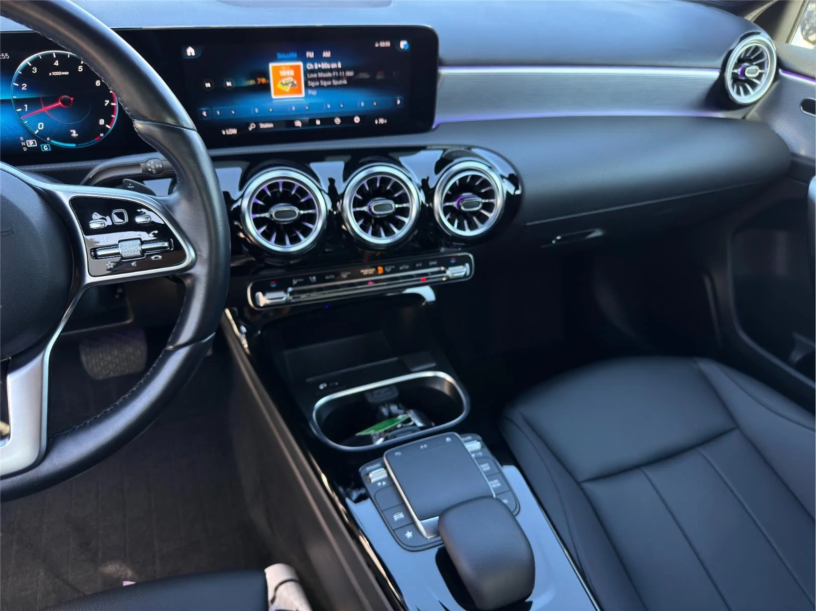 Used 2022 Iridium Silver Metallic Mercedes-Benz A 220 image 14