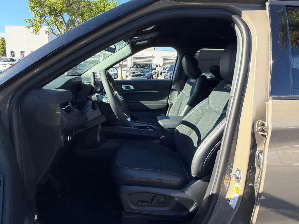 New 2027 Gray Ford Tremor image 9