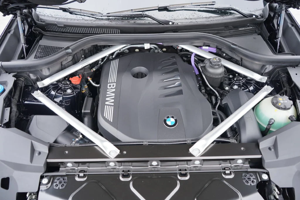 Used 2026 Black BMW xDrive40i image 21