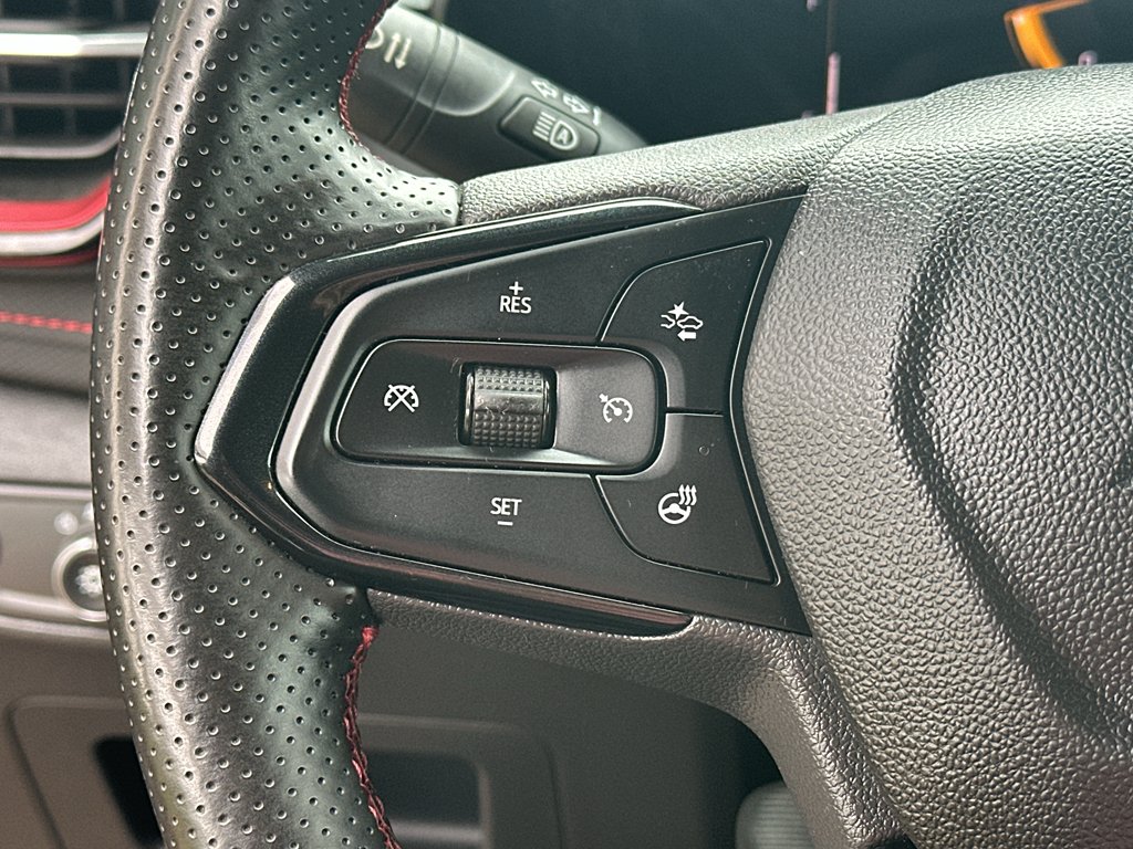 Used 2025  Chevrolet RS image 15