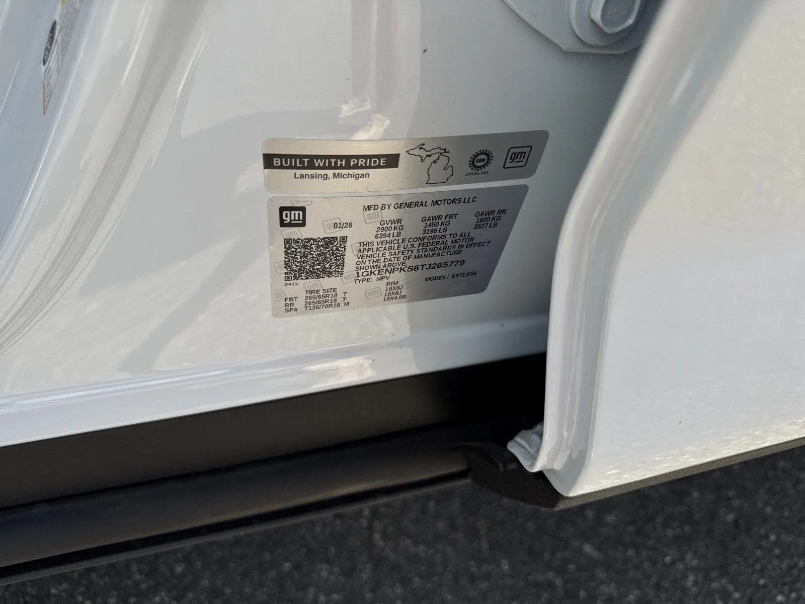 New 2026 Glacier White Tricoat GMC AT4 image 43