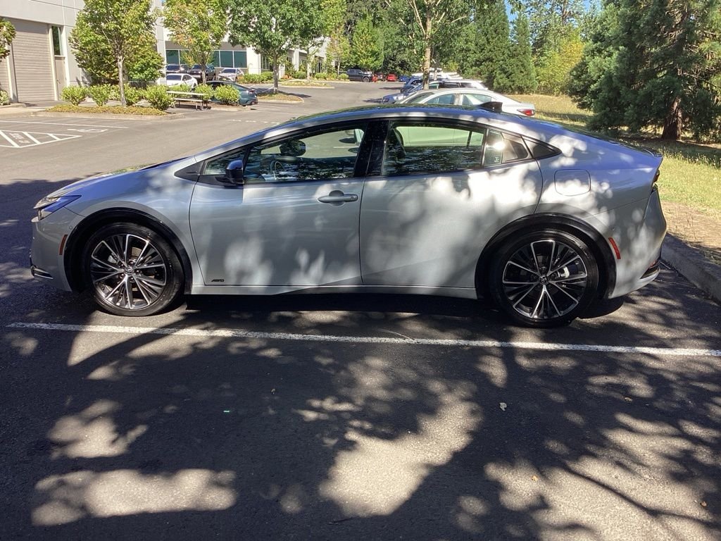 Certified Used 2024  Toyota Limited image 15