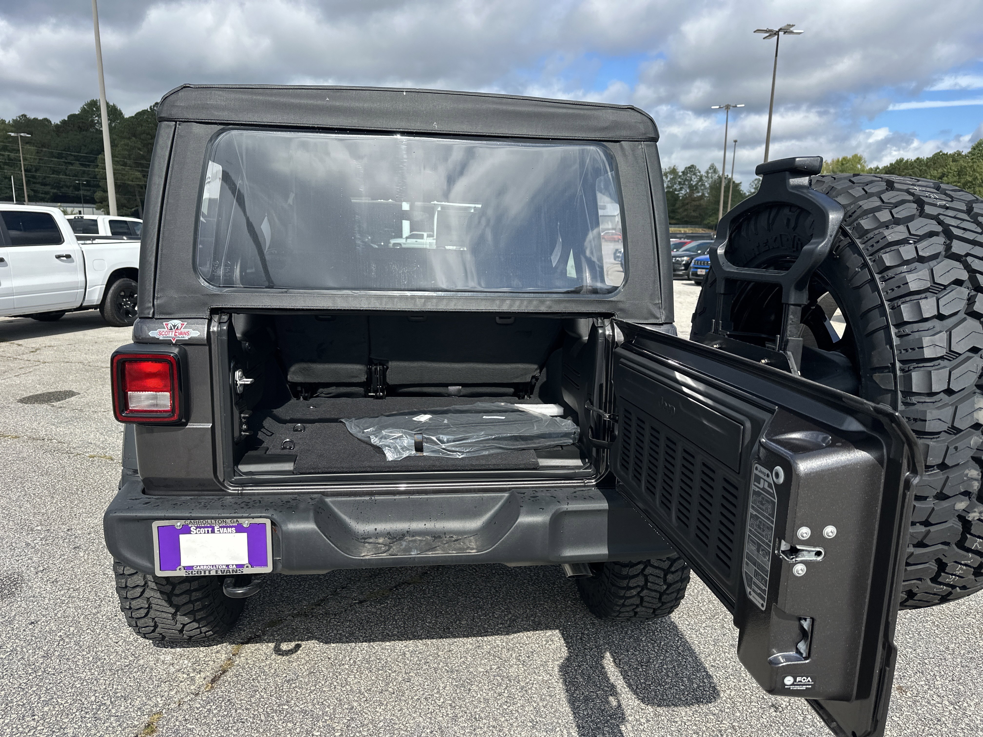 2025 Jeep Wrangler 4-Door Sport - Photo 19