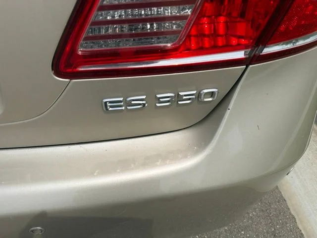 Used 2011 Beige Lexus 350 image 5