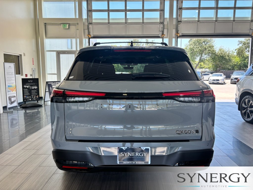 New 2027 HARBOR GRAY INFINITI Sport AWD image 28