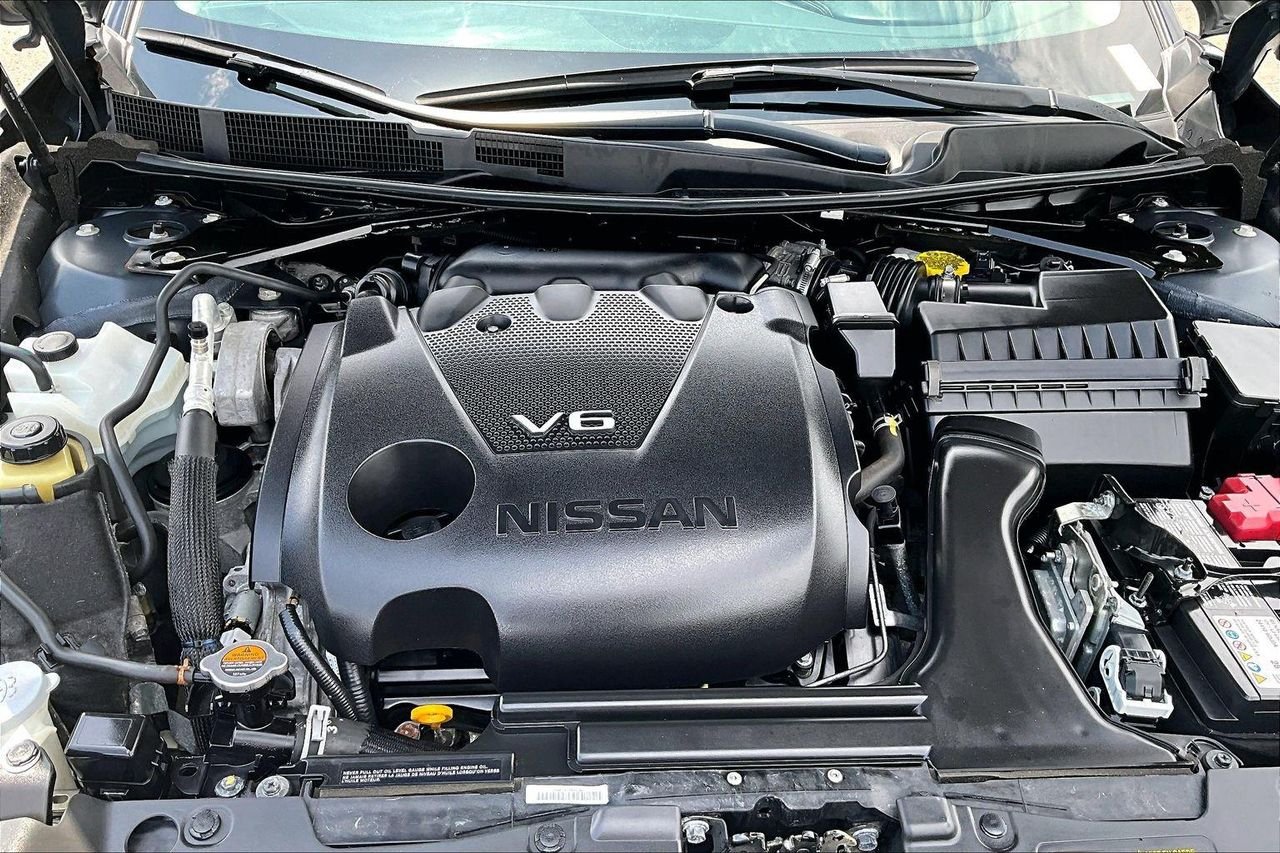 Used 2023 Gun Metallic Nissan SL image 32
