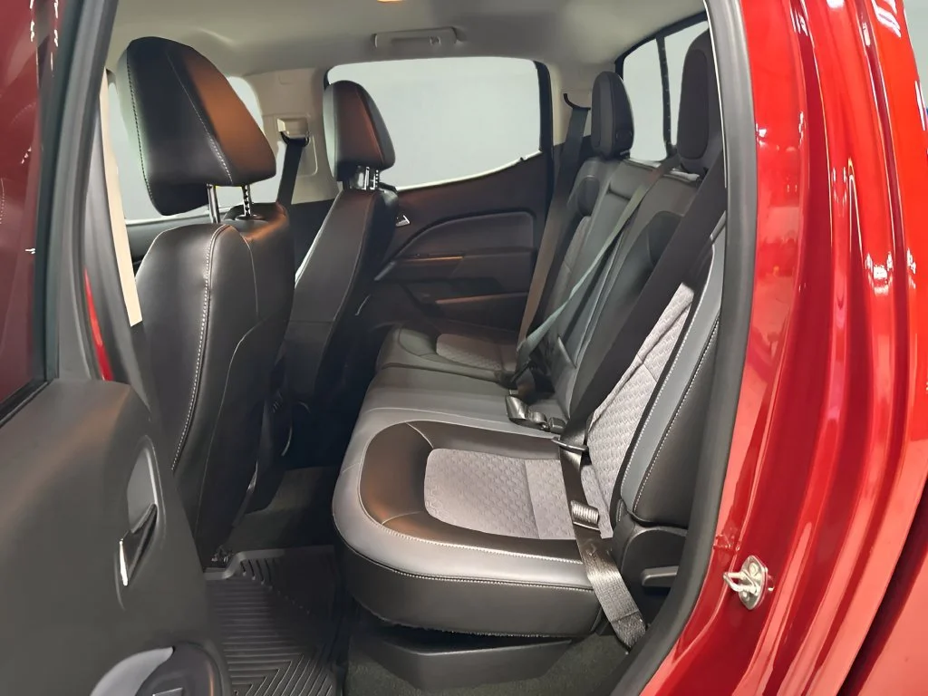 Used 2016 RED ROCK METALLIC Chevrolet 4WD Z71 image 13