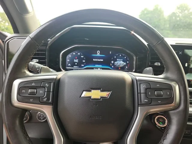 2025 Chevrolet Silverado 1500 LTZ - Photo 20