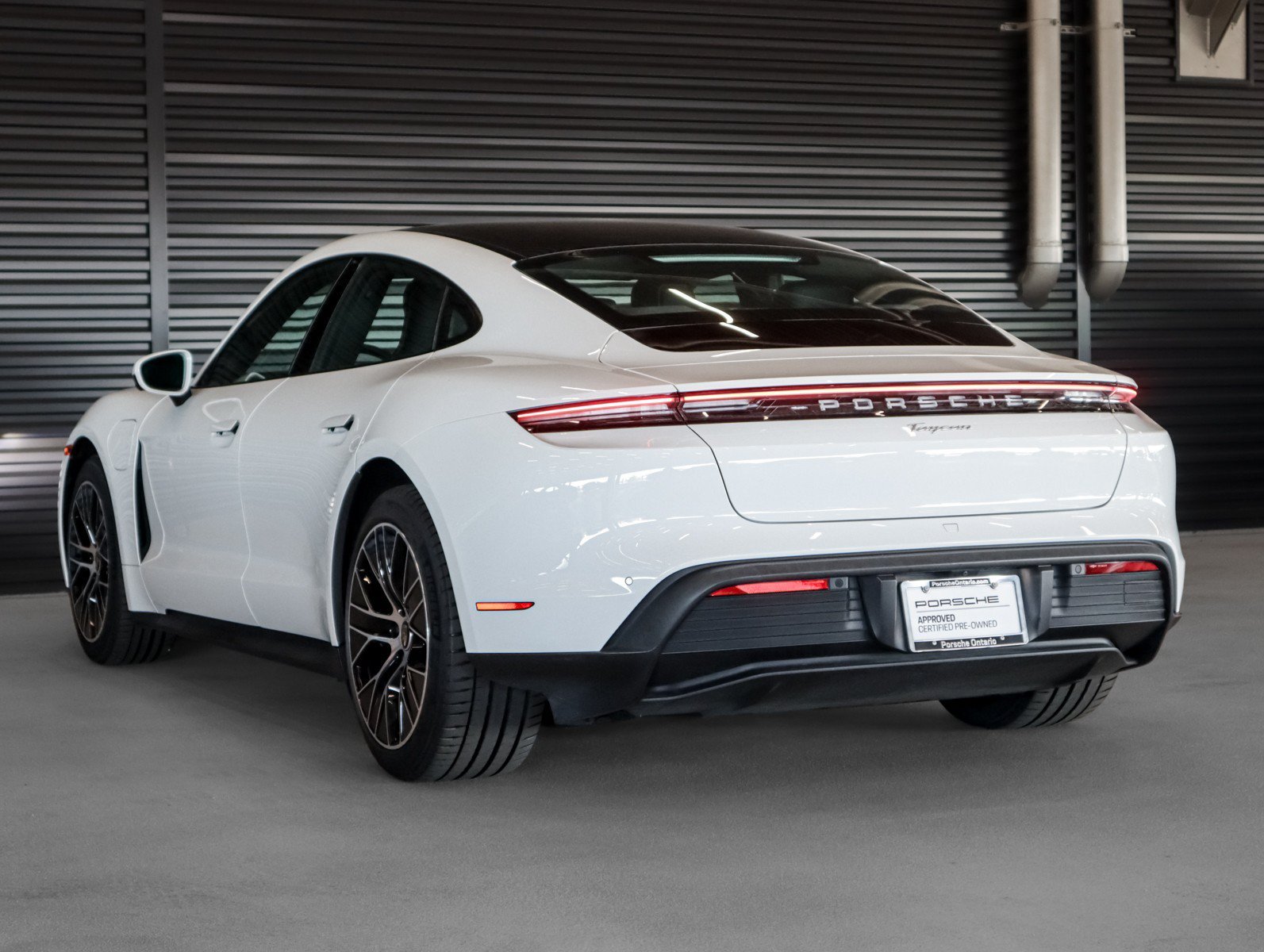 Used 2024 White Porsche  image 5
