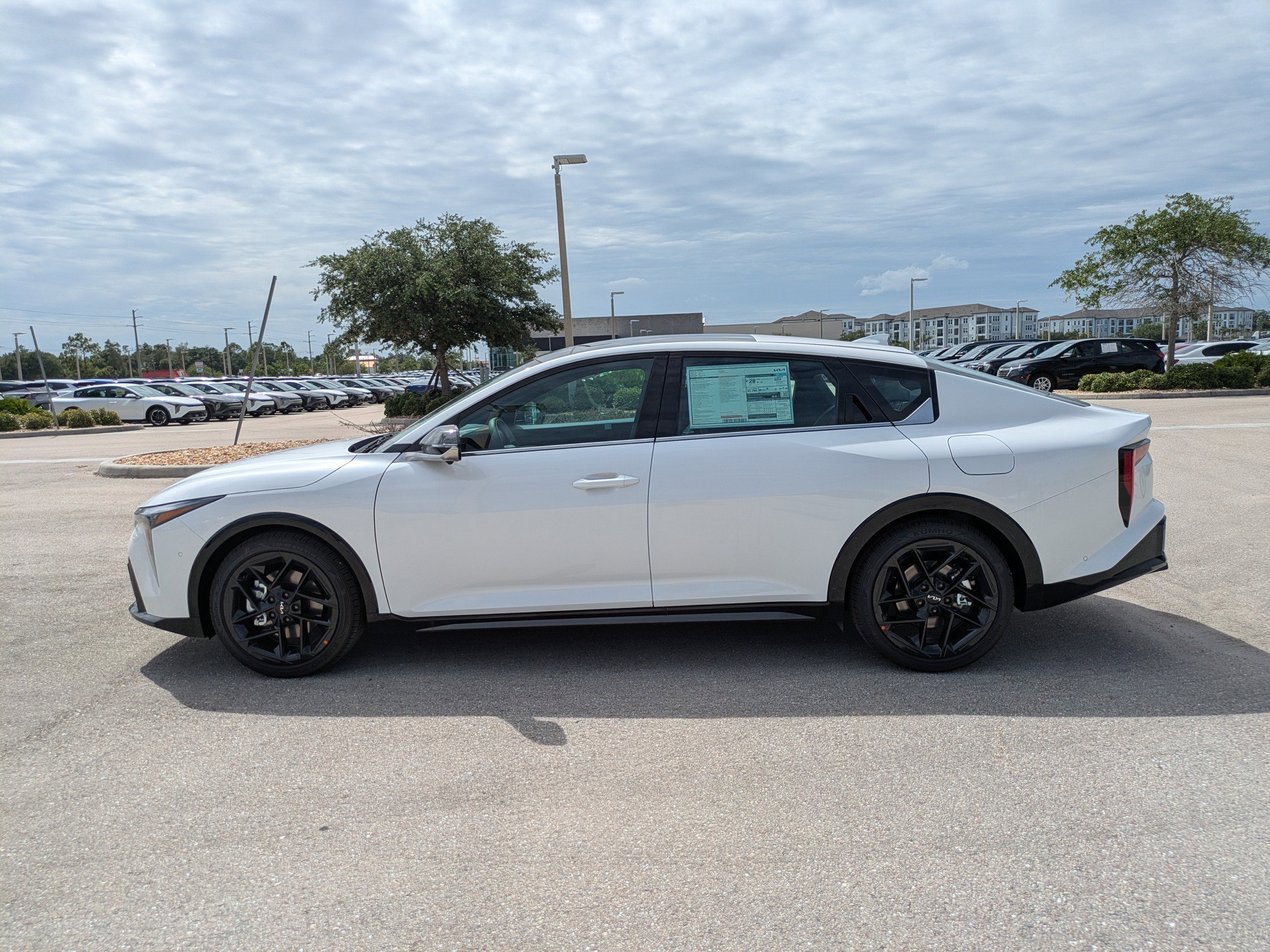 New 2026 Snow White Pearl Kia GT-Line Turbo image 9