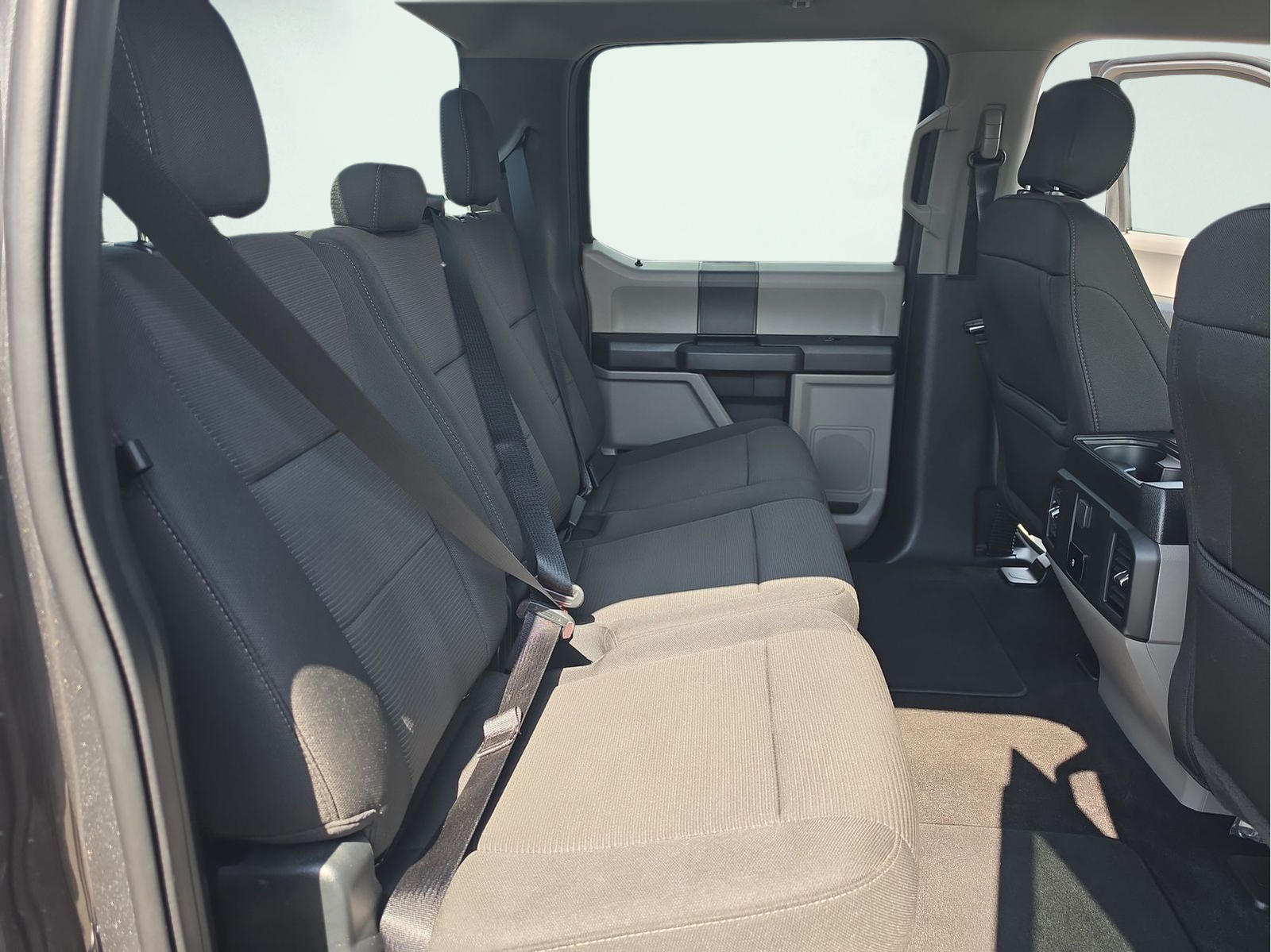 Used 2020 Magnetic Ford XL image 16