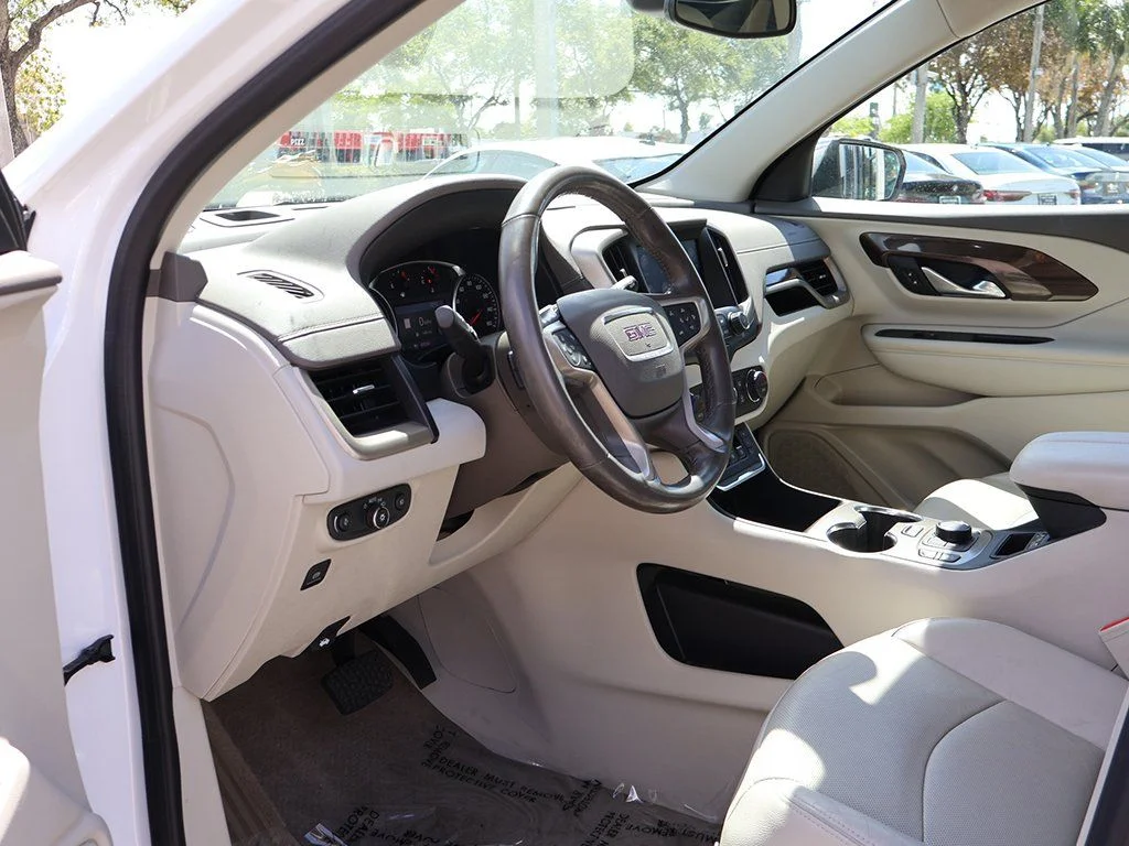 Used 2020 White GMC Denali image 27