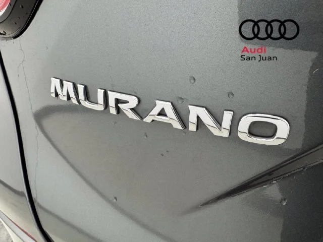 Used 2015 Gray Nissan SL image 13