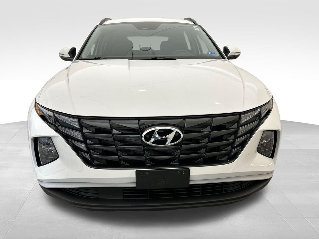 Used 2023 White Hyundai SEL image 9