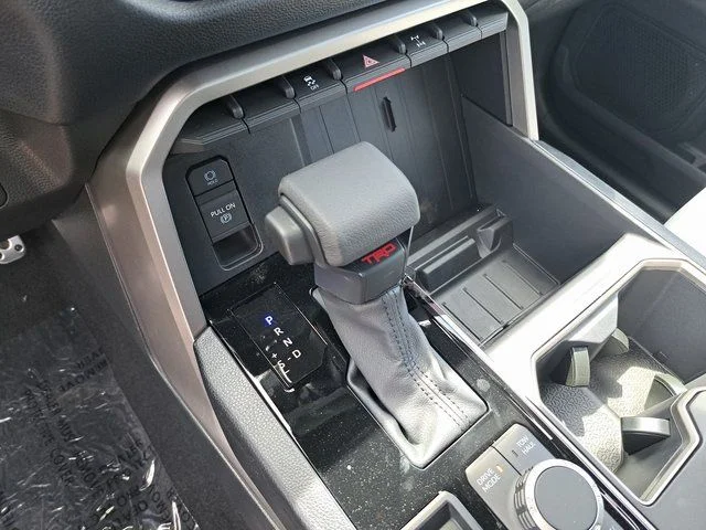 2026 Toyota Tundra SR5 - Photo 13