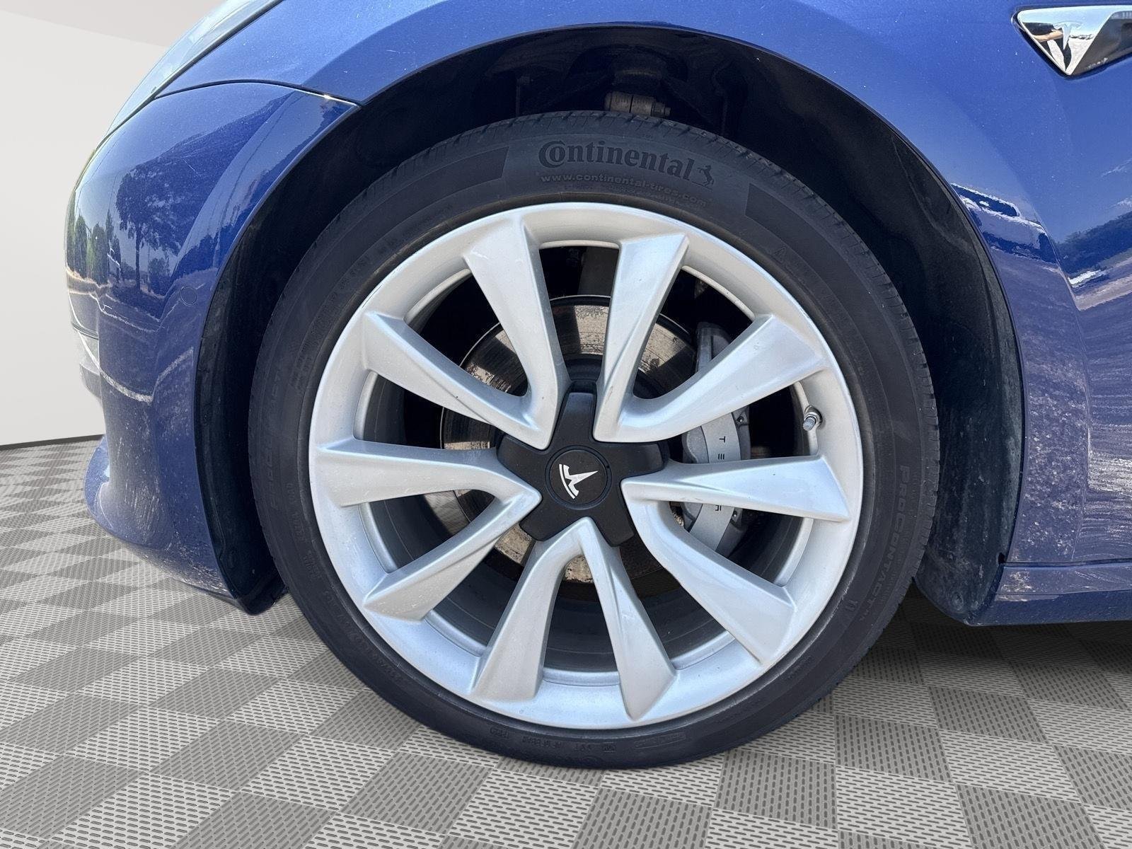 Used 2020 Deep Blue Metallic Tesla Long Range image 17