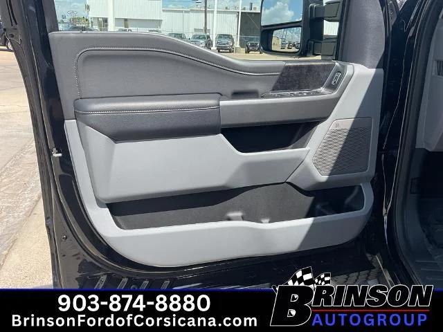New 2026 Agate Black Metallic Ford F-250® XLT image 30