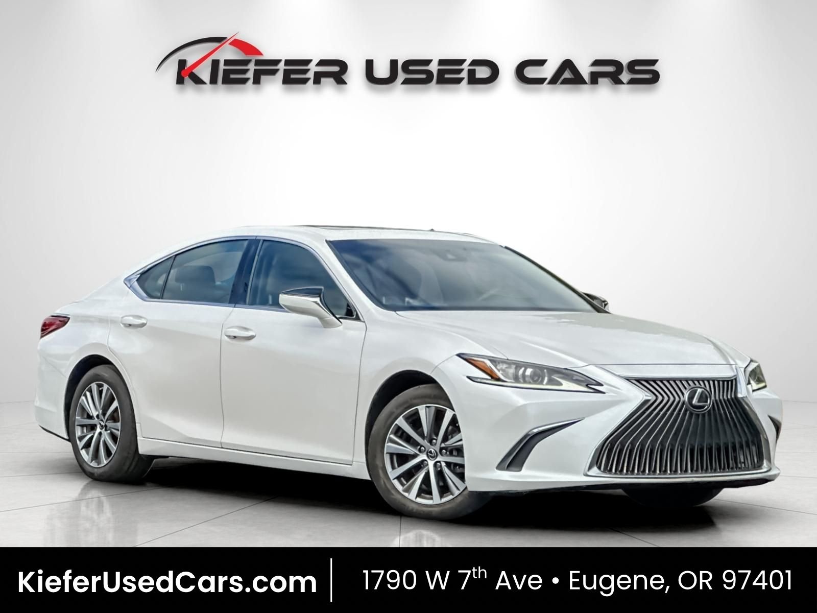Used 2020 White Lexus 350 image 1