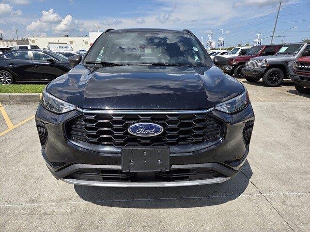 Used 2025 Agate Black Metallic Ford ST-Line image 8