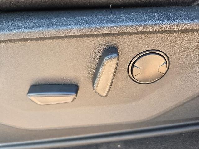 New 2026 Oxford White Ford F-250® Lariat® image 44