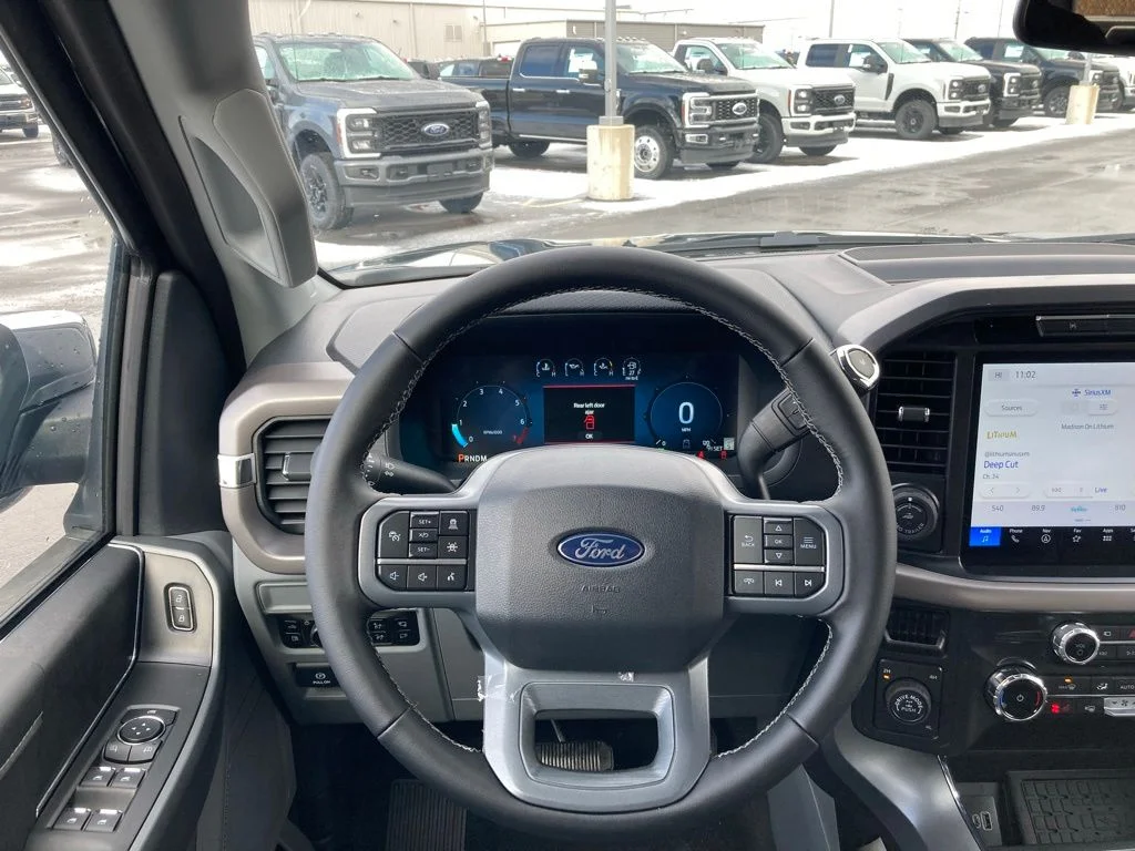 Used 2025 Black Ford XLT image 29
