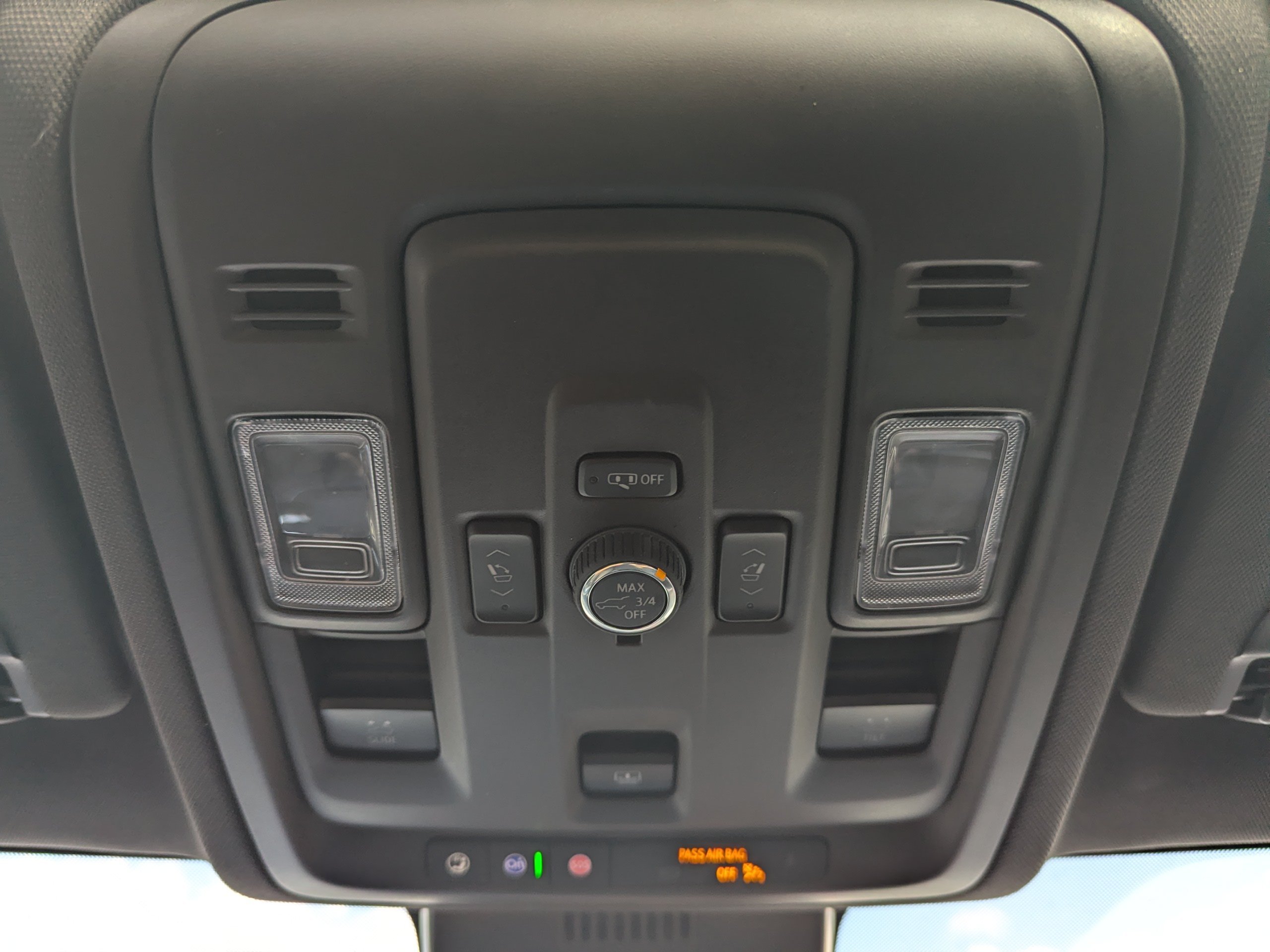2025 Chevrolet Suburban Z71 - Photo 30