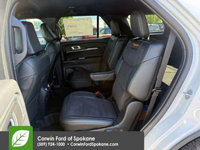 New 2026 Space White Metallic Ford Tremor image 10