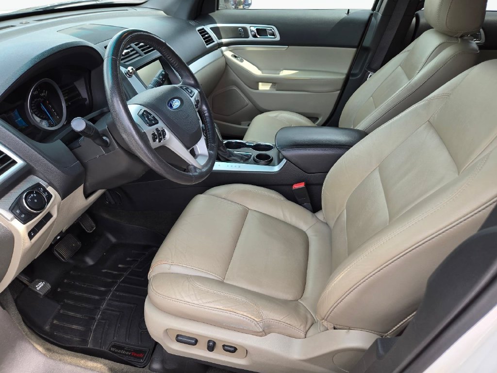 Used 2015 White Ford XLT image 15