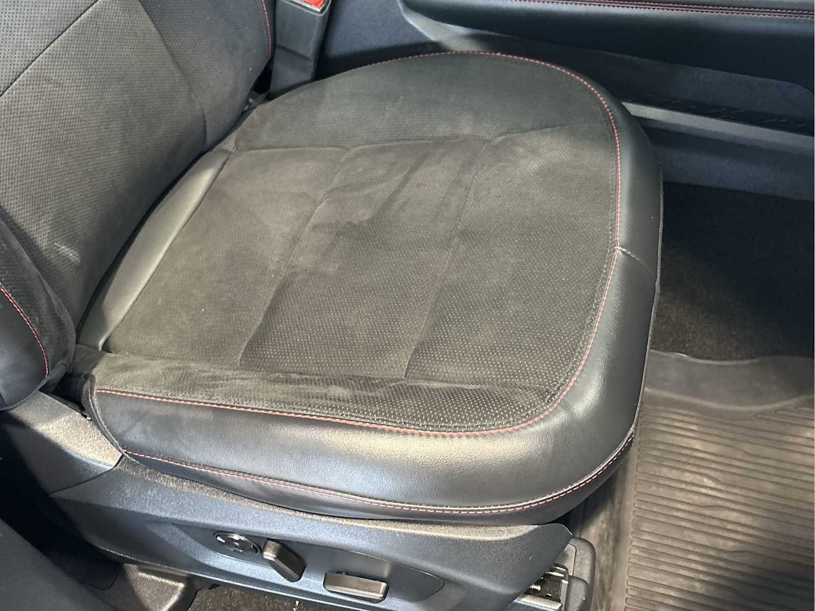 Used 2025 Vapor Blue Metallic Ford ST image 27