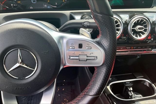 Used 2019 White Mercedes-Benz A 220 image 21