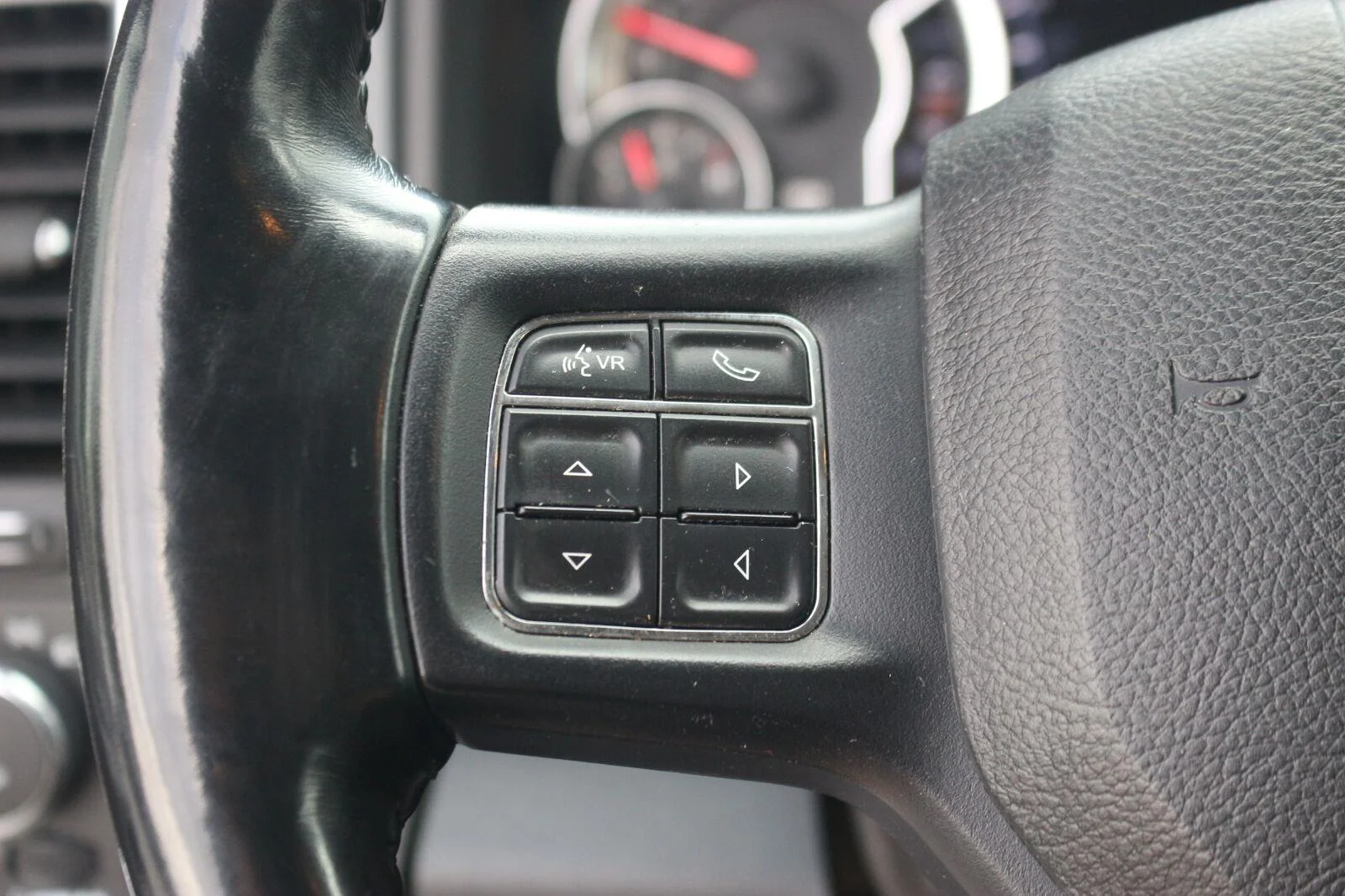 Used 2016 Grey Ram Lone Star image 20