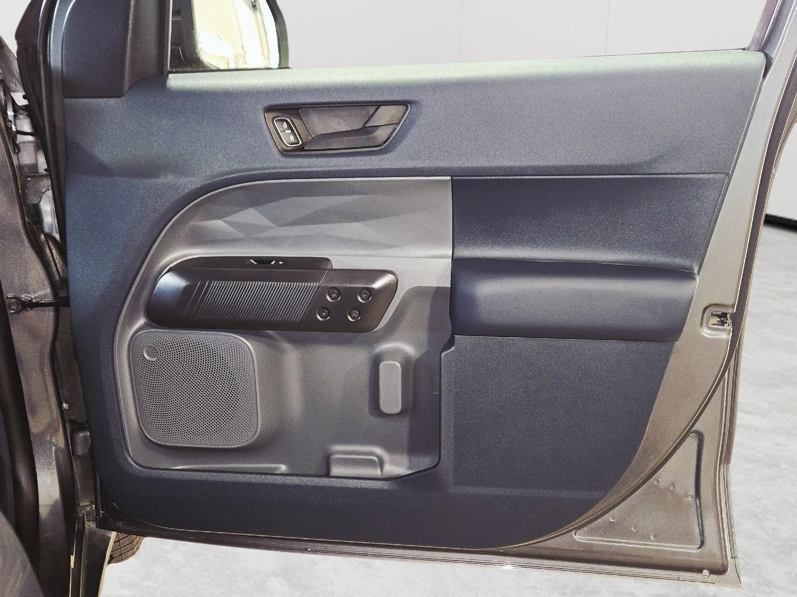 Used 2024 Carbonized Gray Metallic Ford XLT Advanced image 57