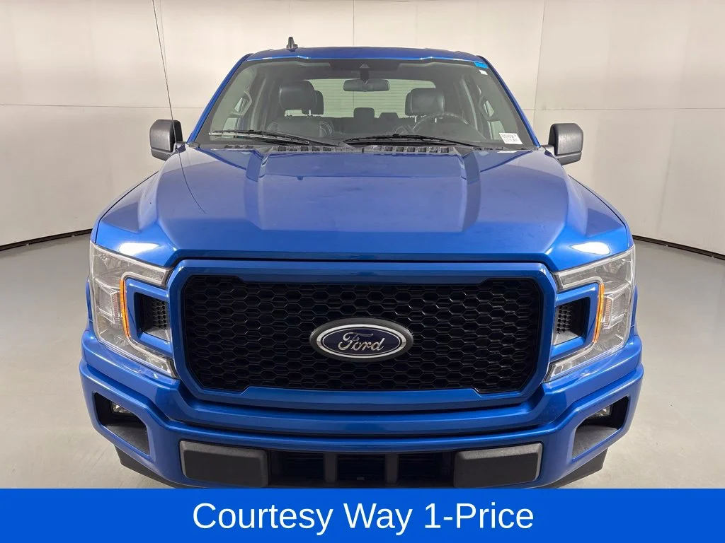 Used 2020 Blue Ford XL image 4