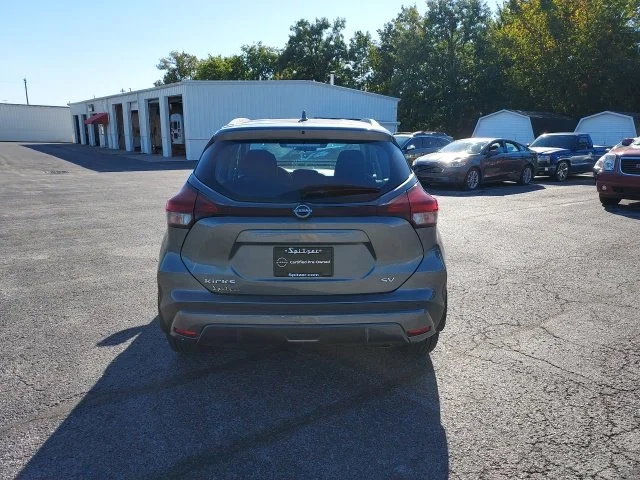 Used 2023 Gray Nissan SV image 6