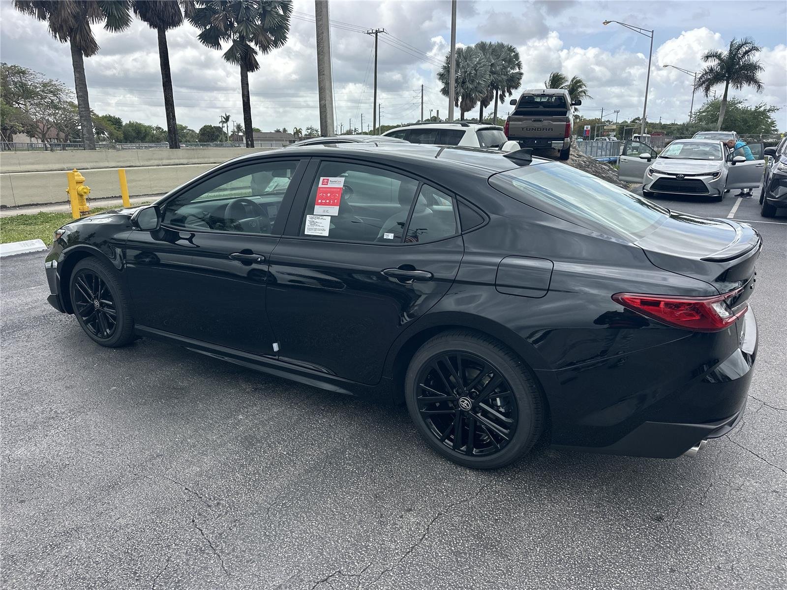 View vehicle photo 7