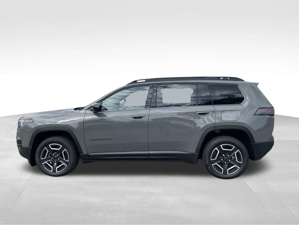 New 2026 Sting-Gray Clear-Coat Exterior Paint Jeep Laredo image 2