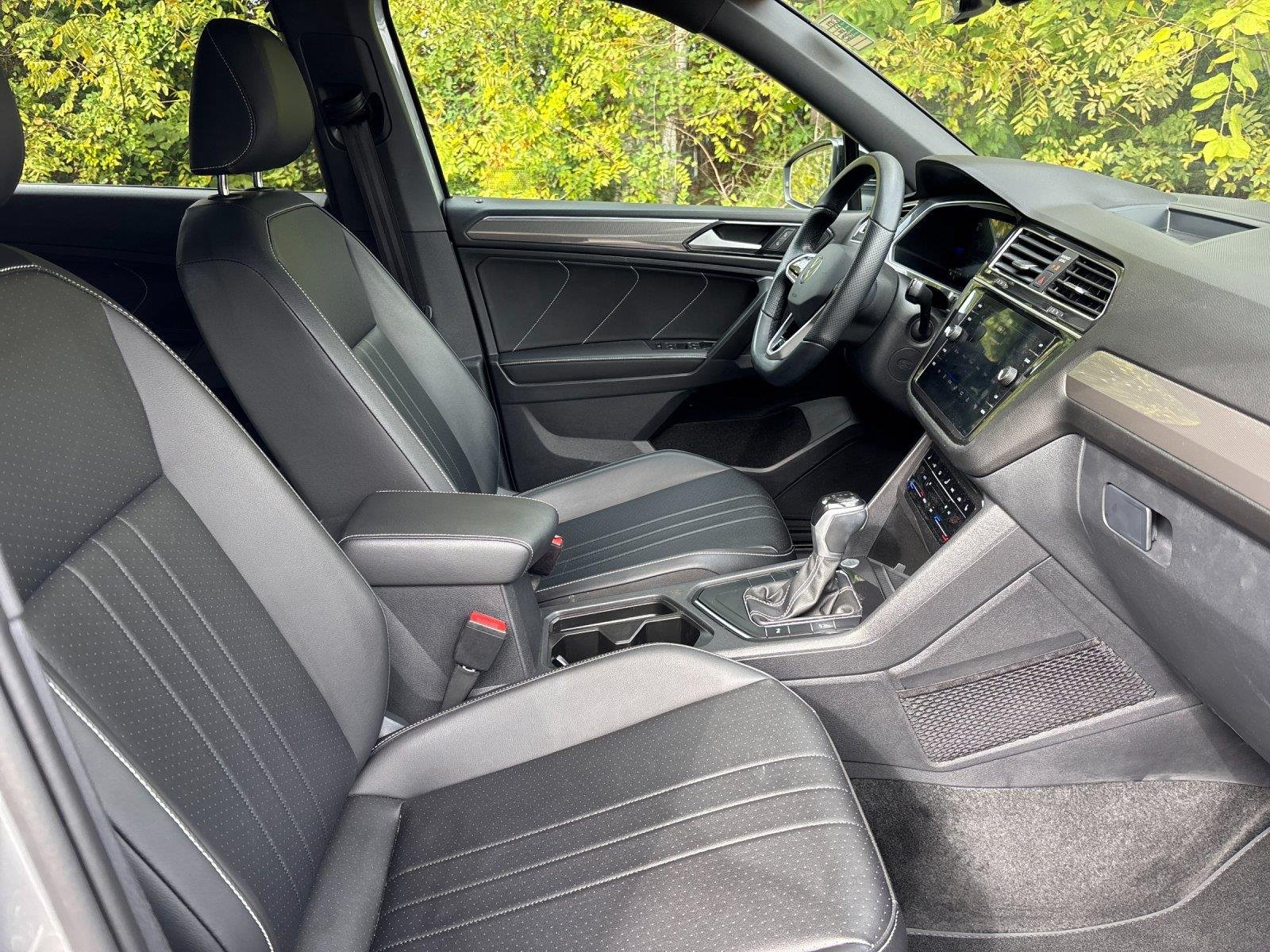 Used 2023 Pyrite Silver Metallic Volkswagen SE R-Line Black image 38