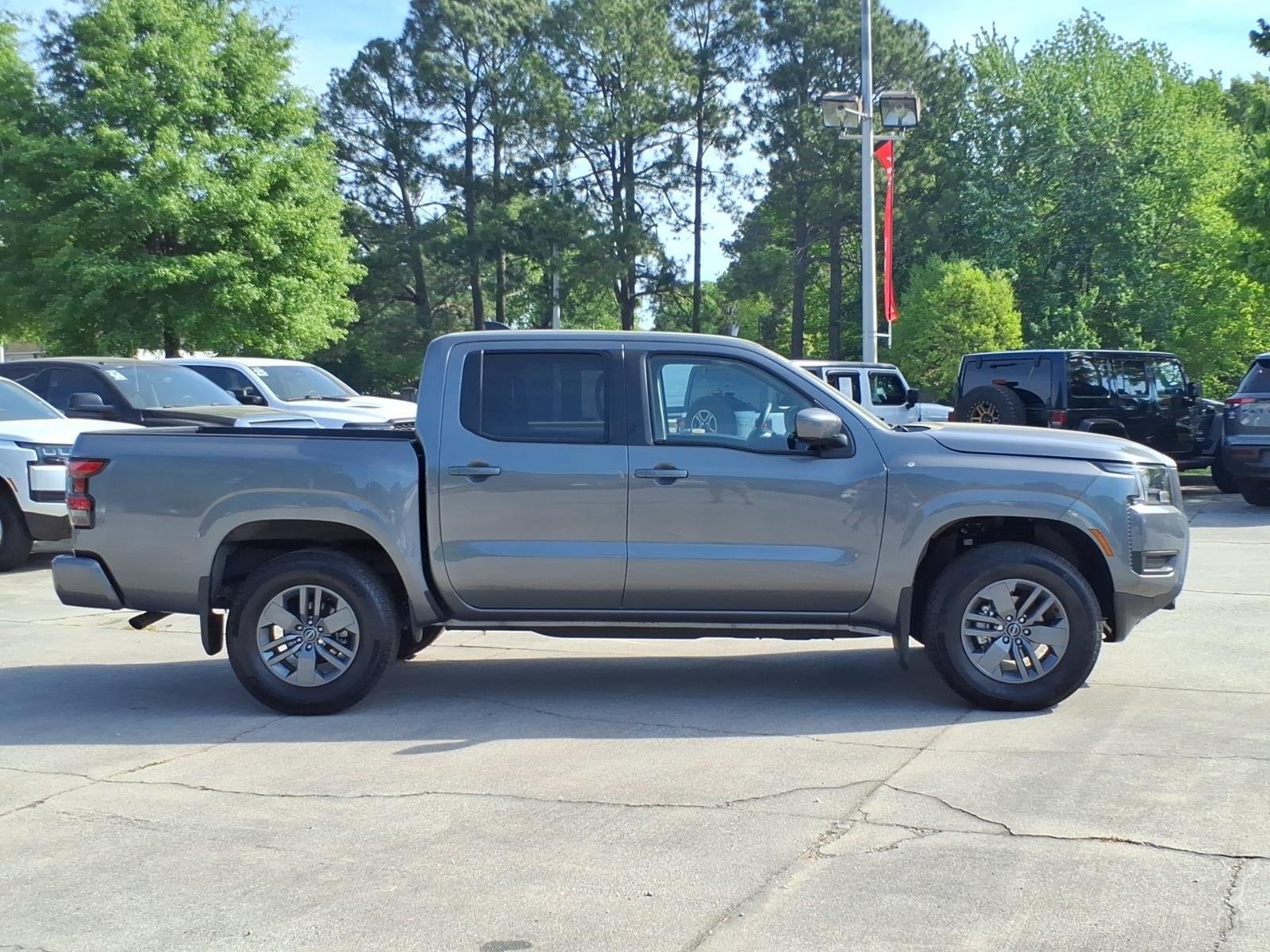 Used 2025 Gun Metallic Nissan SV image 6
