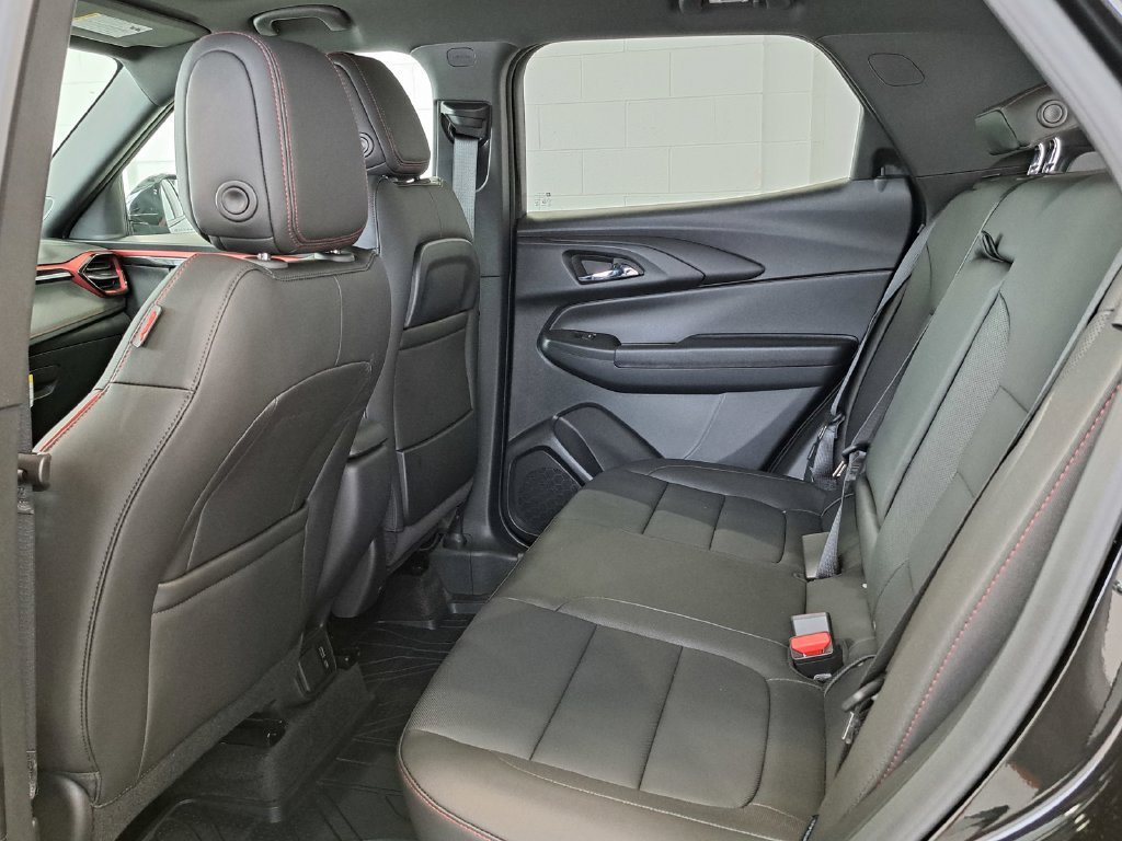 2026 Chevrolet Trailblazer RS SUV Slide 12