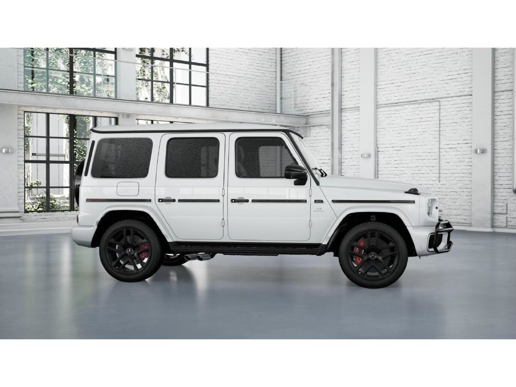 New 2027 MANUFAKTUR Moonlight White Metallic Mercedes-Benz AMG® G 63 SUV image 15