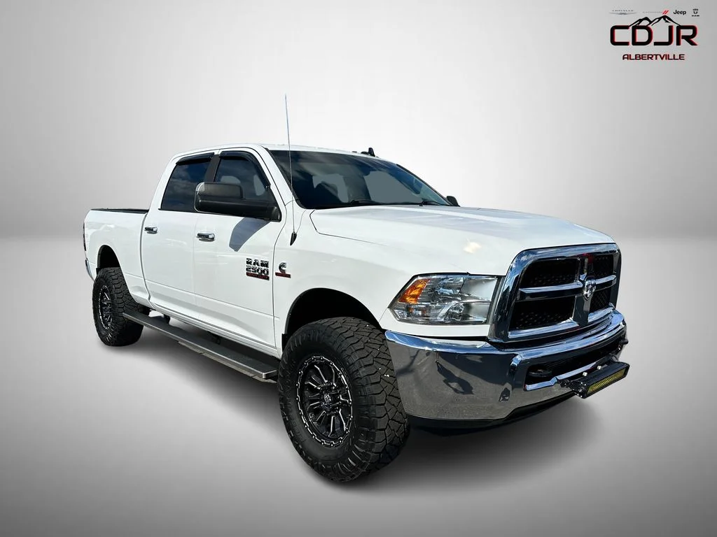 Used 2017 White Ram SLT image 1