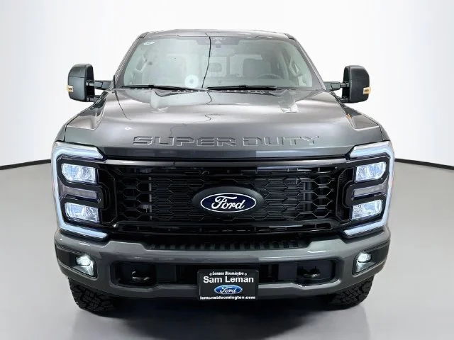 New 2027 Carbonized Gray Metallic Ford F-250® XLT image 2